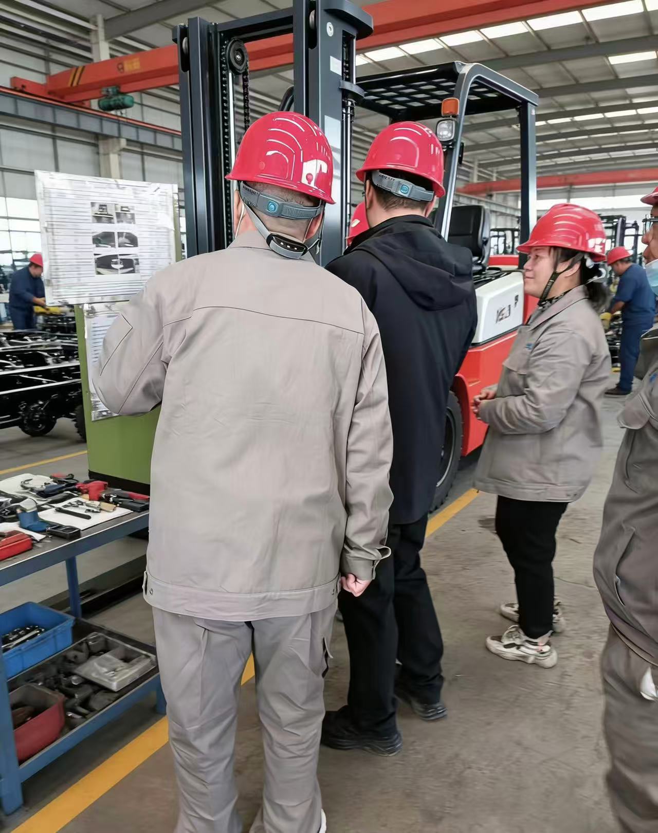 Zunhua Shengjian Prosperity: Förhandlingar om webbplatsbesök för matchning av efterfrågan