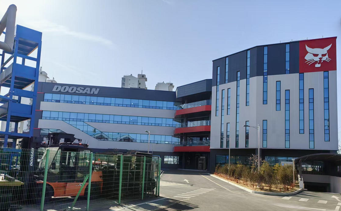 En delegation av företagsledare besökte en viktig sydkoreansk kund.