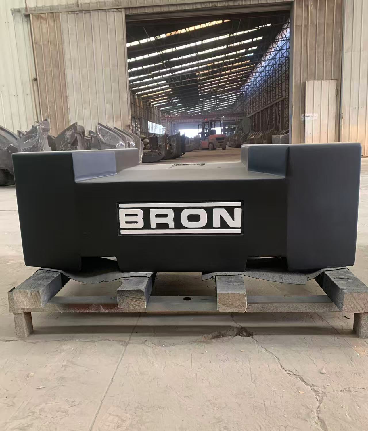 Motvikt för artikulerande bomlyft